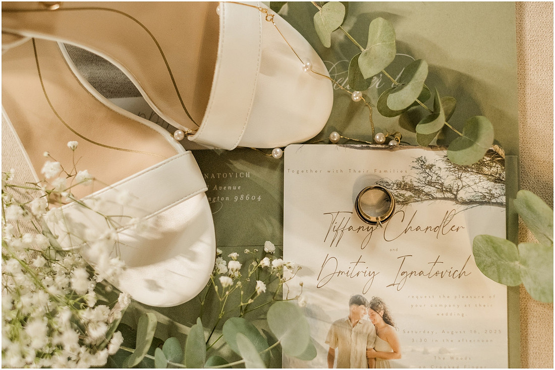 "Scotts Mills Oregon Wedding", "The Woods on Crooked Finger", "Portland Metro area wedding", "Oregon Wedding photographer", "Backyard Wedding", "Forest Wedding venue", "PNW summer Wedding", 