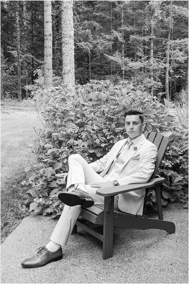 "Scotts Mills Oregon Wedding", "The Woods on Crooked Finger", "Portland Metro area wedding", "Oregon Wedding photographer", "Backyard Wedding", "Forest Wedding venue", "PNW summer Wedding", 