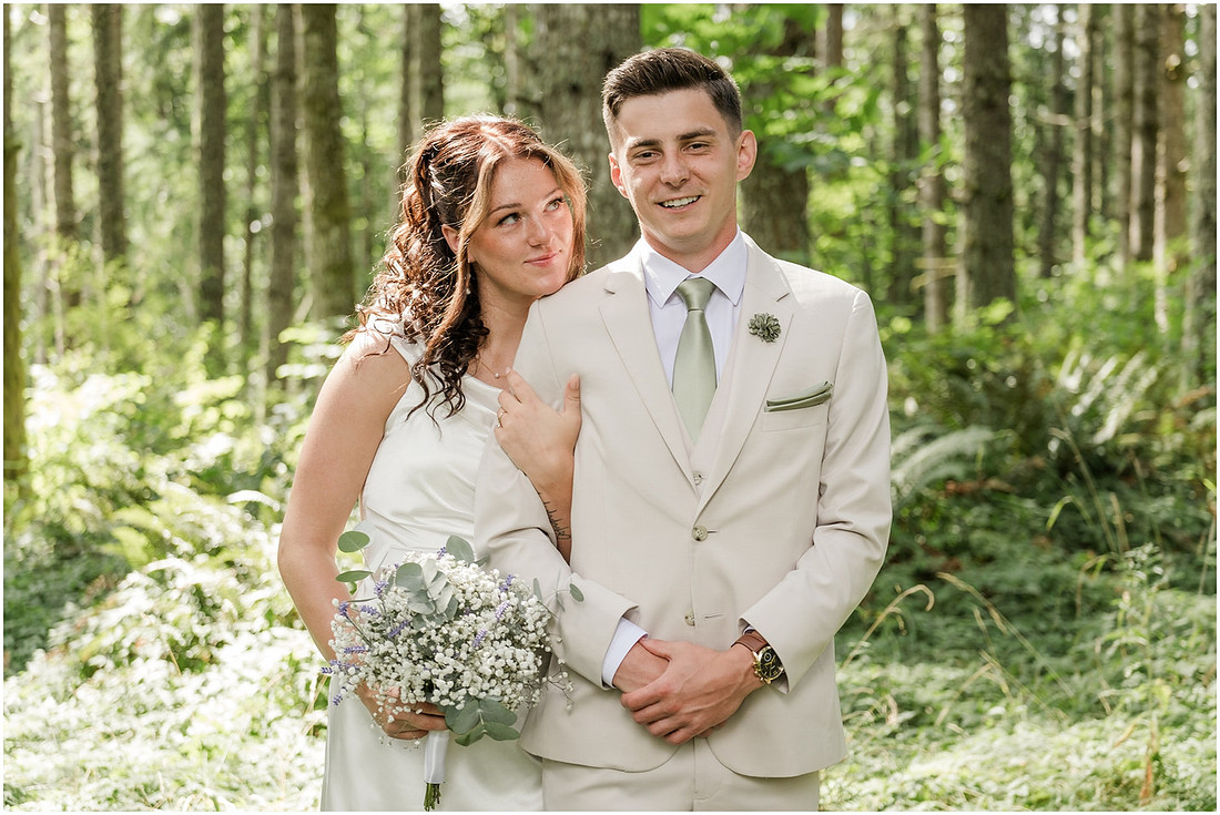 "Scotts Mills Oregon Wedding", "The Woods on Crooked Finger", "Portland Metro area wedding", "Oregon Wedding photographer", "Backyard Wedding", "Forest Wedding venue", "PNW summer Wedding", 
