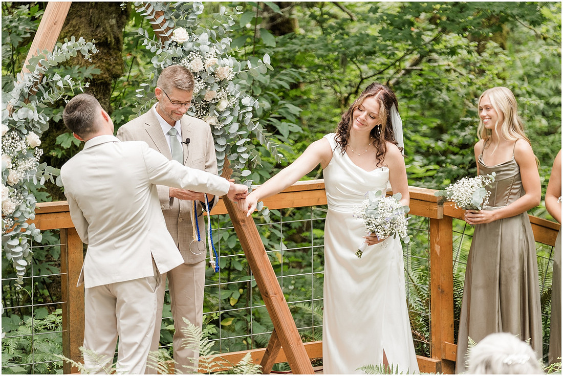 "Scotts Mills Oregon Wedding", "The Woods on Crooked Finger", "Portland Metro area wedding", "Oregon Wedding photographer", "Backyard Wedding", "Forest Wedding venue", "PNW summer Wedding", 
