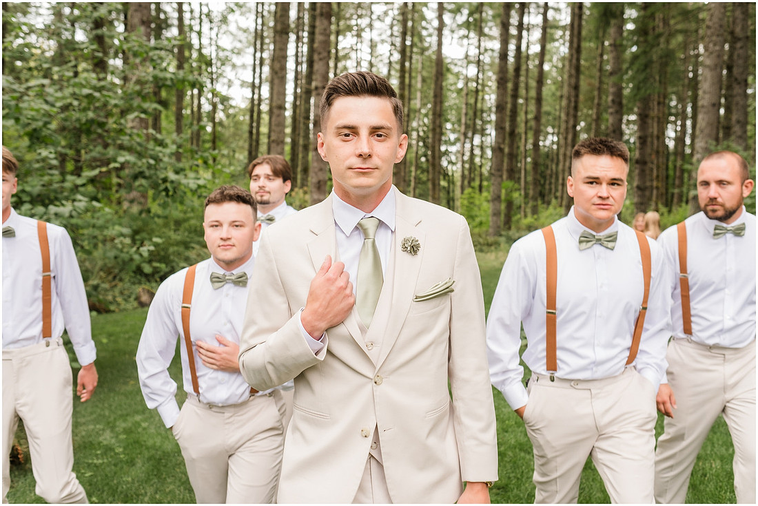 "Scotts Mills Oregon Wedding", "The Woods on Crooked Finger", "Portland Metro area wedding", "Oregon Wedding photographer", "Backyard Wedding", "Forest Wedding venue", "PNW summer Wedding", 