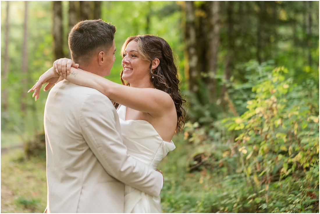 "Scotts Mills Oregon Wedding", "The Woods on Crooked Finger", "Portland Metro area wedding", "Oregon Wedding photographer", "Backyard Wedding", "Forest Wedding venue", "PNW summer Wedding", 