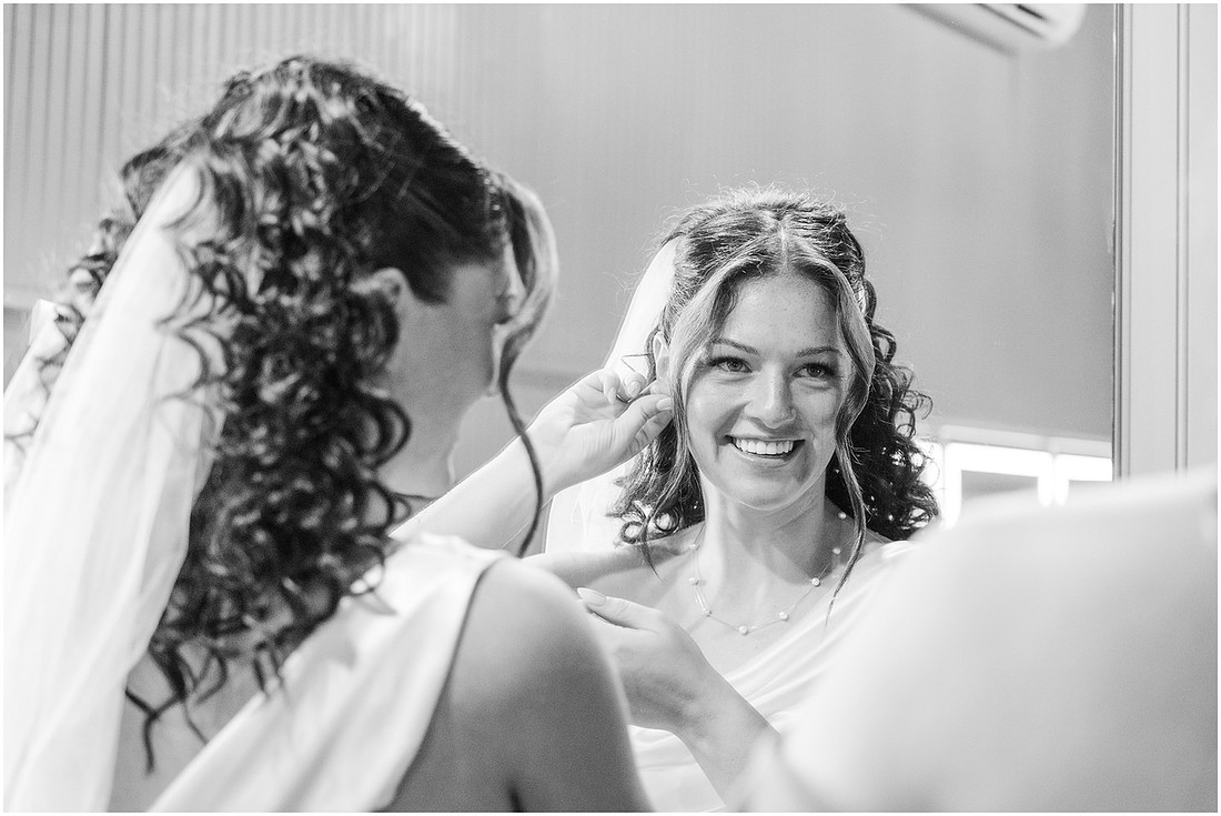"Scotts Mills Oregon Wedding", "The Woods on Crooked Finger", "Portland Metro area wedding", "Oregon Wedding photographer", "Backyard Wedding", "Forest Wedding venue", "PNW summer Wedding", 