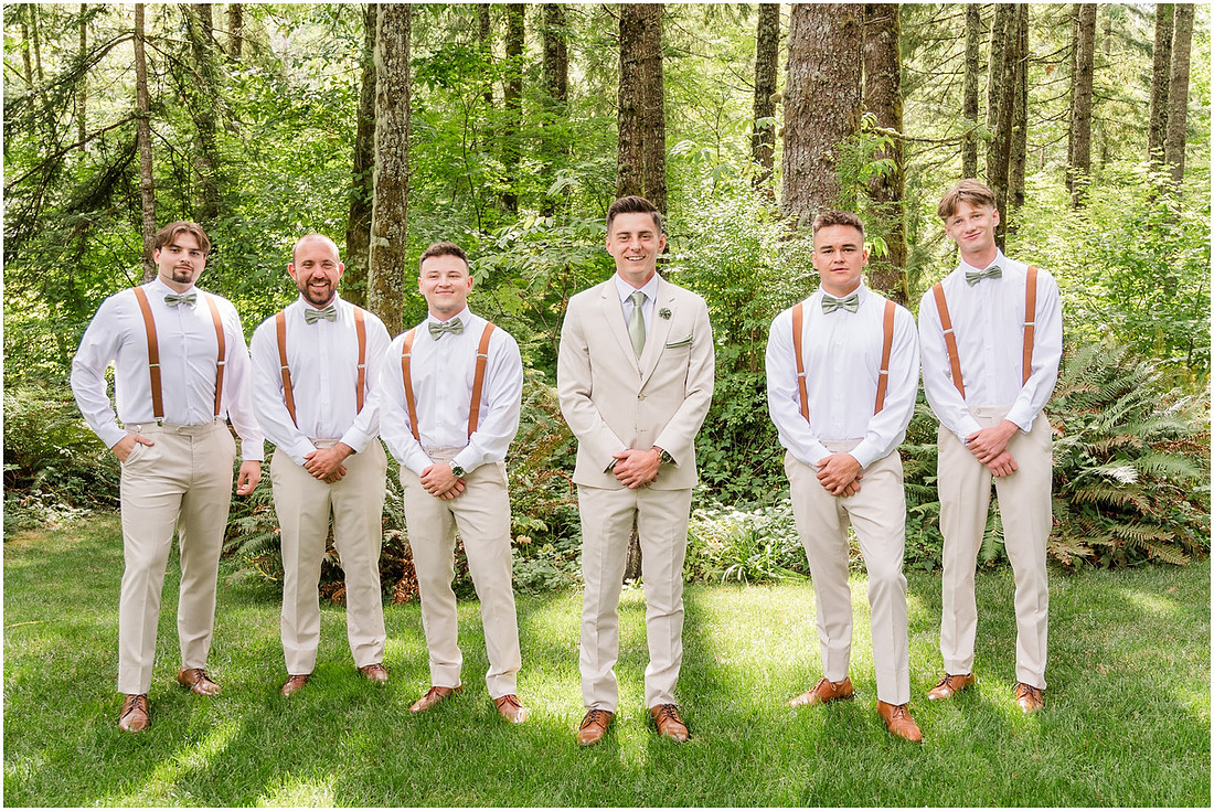"Scotts Mills Oregon Wedding", "The Woods on Crooked Finger", "Portland Metro area wedding", "Oregon Wedding photographer", "Backyard Wedding", "Forest Wedding venue", "PNW summer Wedding", 