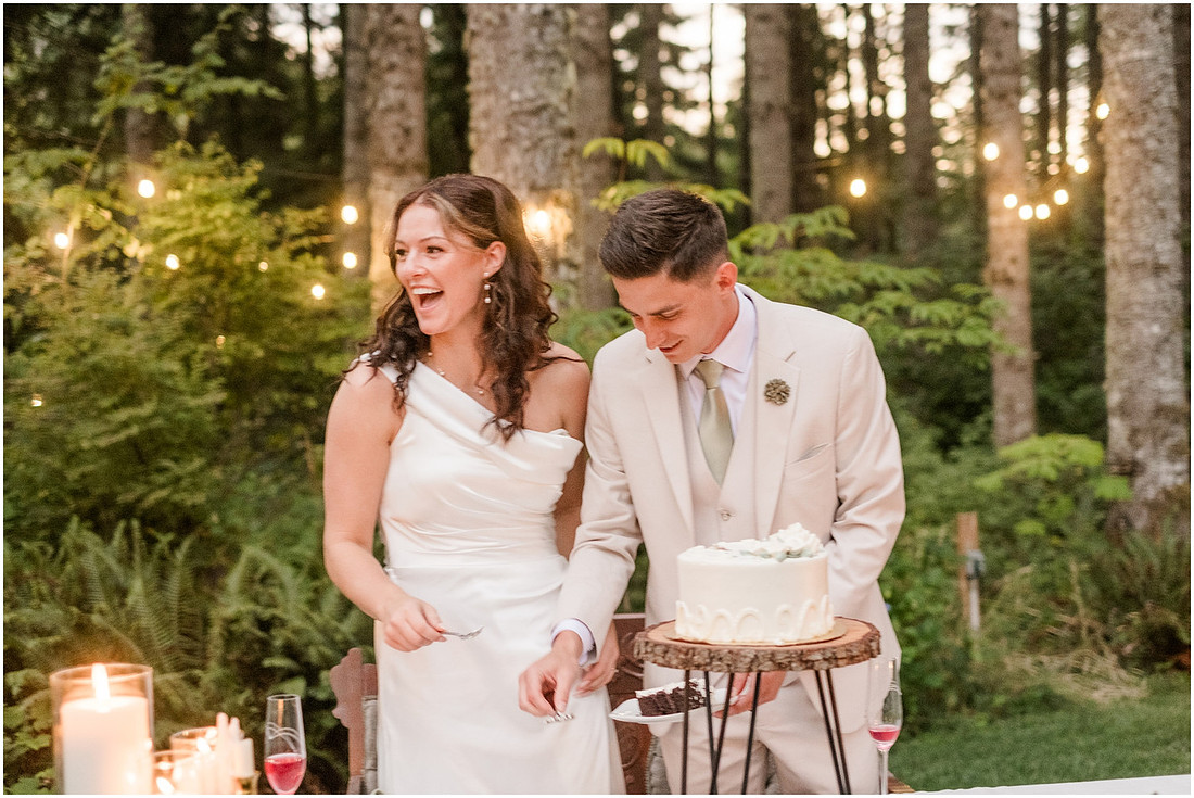 "Scotts Mills Oregon Wedding", "The Woods on Crooked Finger", "Portland Metro area wedding", "Oregon Wedding photographer", "Backyard Wedding", "Forest Wedding venue", "PNW summer Wedding", 