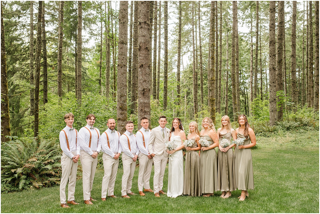 "Scotts Mills Oregon Wedding", "The Woods on Crooked Finger", "Portland Metro area wedding", "Oregon Wedding photographer", "Backyard Wedding", "Forest Wedding venue", "PNW summer Wedding", 