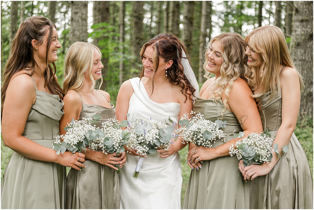 "Scotts Mills Oregon Wedding", "The Woods on Crooked Finger", "Portland Metro area wedding", "Oregon Wedding photographer", "Backyard Wedding", "Forest Wedding venue", "PNW summer Wedding", 