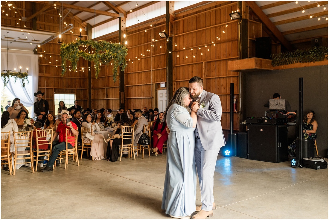 "The Barn 1502", "Amanda and Bryan Photography", "Wedding photographer", "Cowlitz County wedding photographer", "Castle Rock Wa wedding photographer", Castle Rock Wa barn wedding venue"