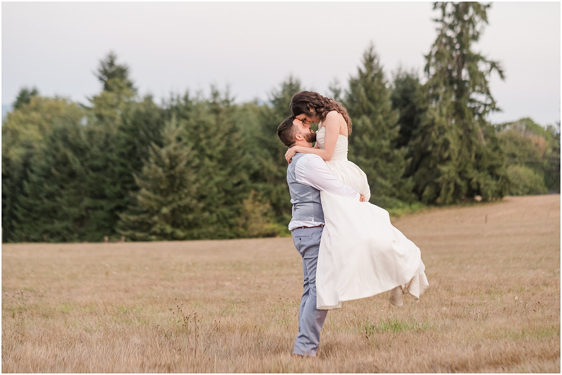 "The Barn 1502", "Amanda and Bryan Photography", "Wedding photographer", "Cowlitz County wedding photographer", "Castle Rock Wa wedding photographer", Castle Rock Wa barn wedding venue"