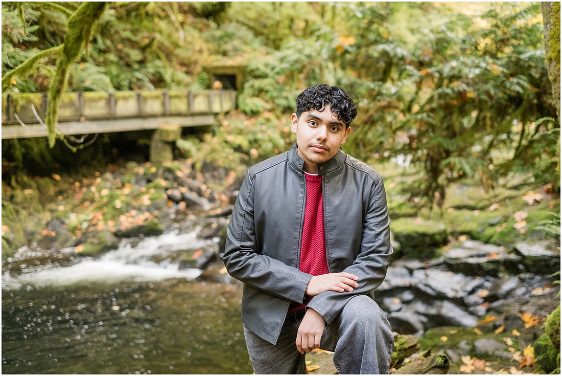 "Woodland Wa photographer", "Woodland Wa senior photographer", "Cedar Grist Mill", "Senior guy pictures"