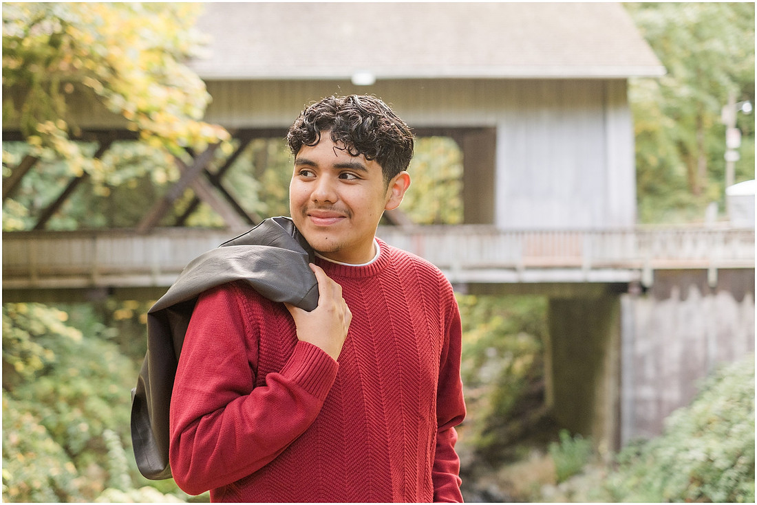 "Woodland Wa photographer", "Woodland Wa senior photographer", "Cedar Grist Mill", "Senior guy pictures"