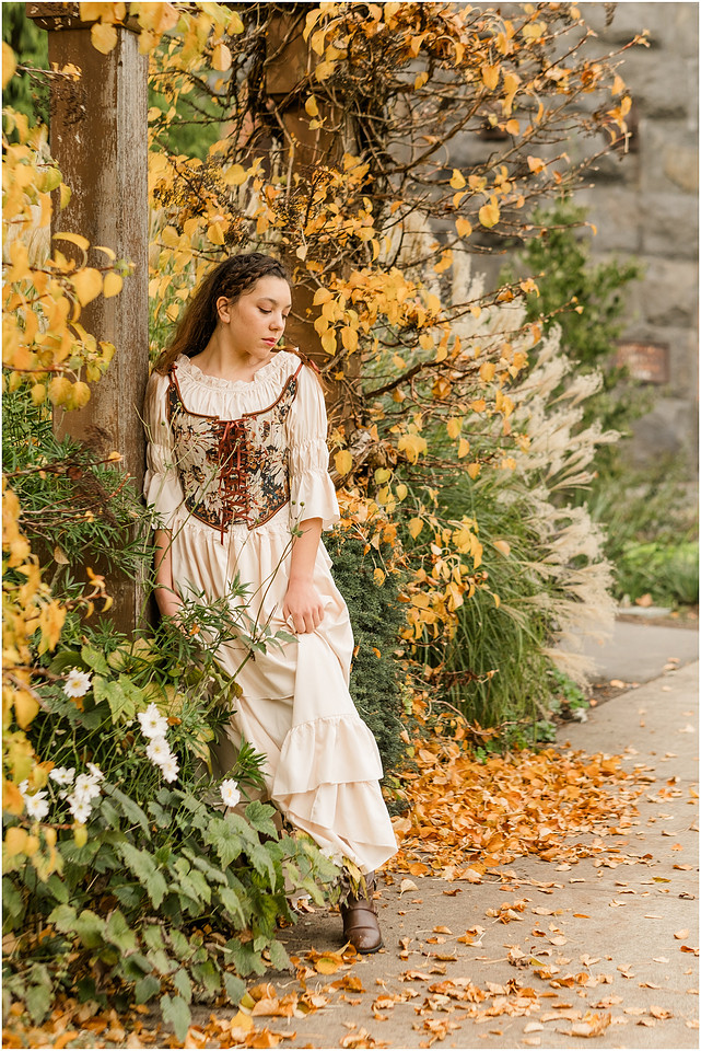 "Senior portrait photographer", "George Rogers Park", "Lake Oswego senior pictures", "Medieval theme photo session", "Senior Girl"