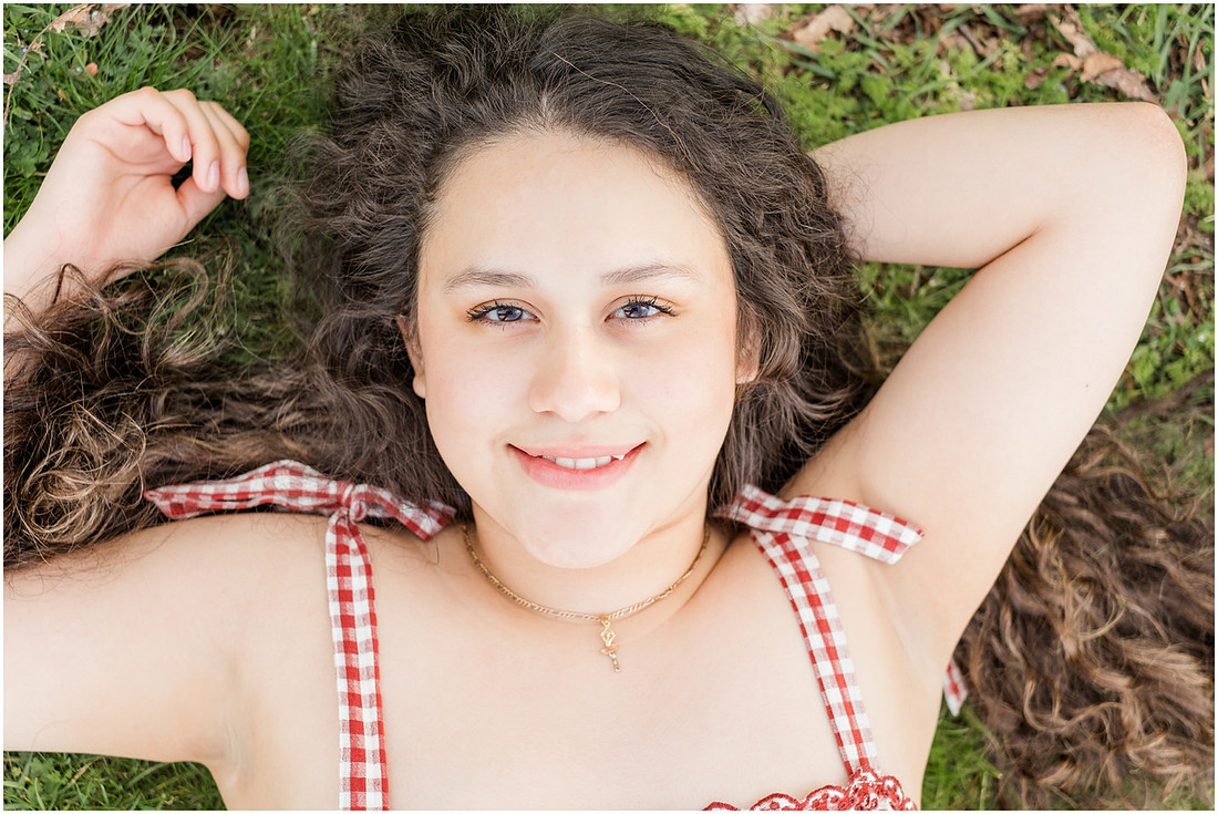 "Columbia River Gorge", "Spring Senior session", "Wildflower photo session"