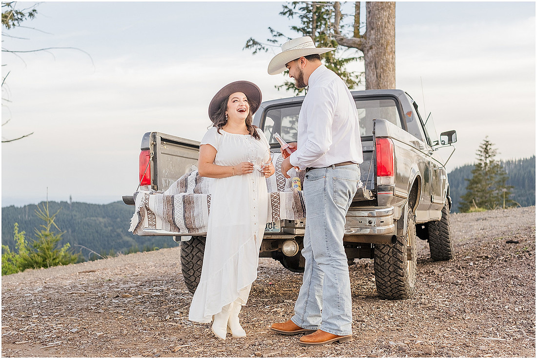 "Engagement session with pickup truck", "Pickup truck photo session", "Mountain photo session", "Washington State photographer", "PNW couple photographer", "Western style engagement pictures"
