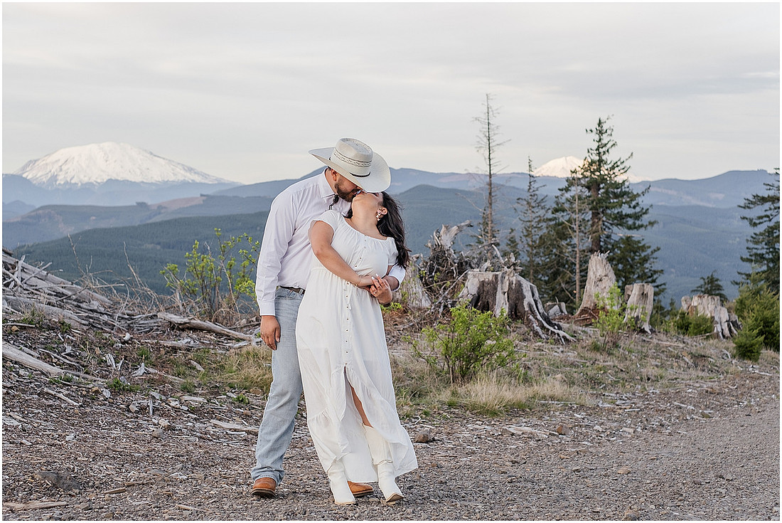 "Engagement session with pickup truck", "Pickup truck photo session", "Mountain photo session", "Washington State photographer", "PNW couple photographer", "Western style engagement pictures"