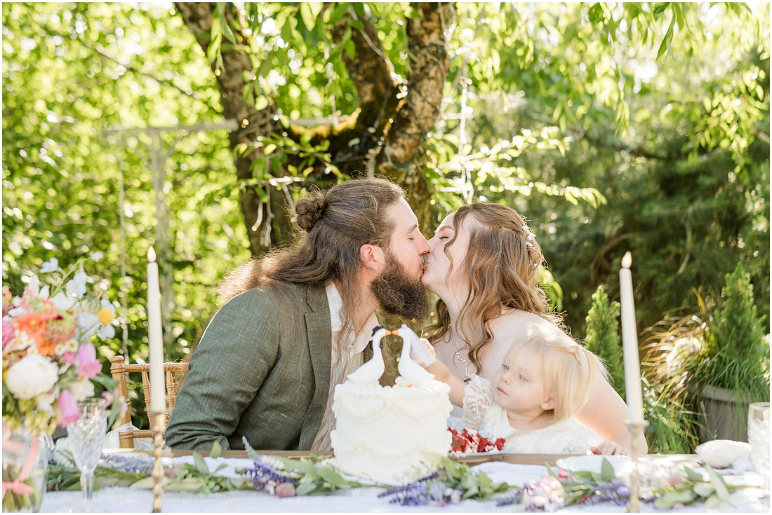 "Vineyard View Celebrations", "Scotts Mills Wedding venue", "Vineyard View Celebrations at La Bastide", "Amanda and Bryan Photography", "PNW Wedding photographer", PDX wedding photographer"