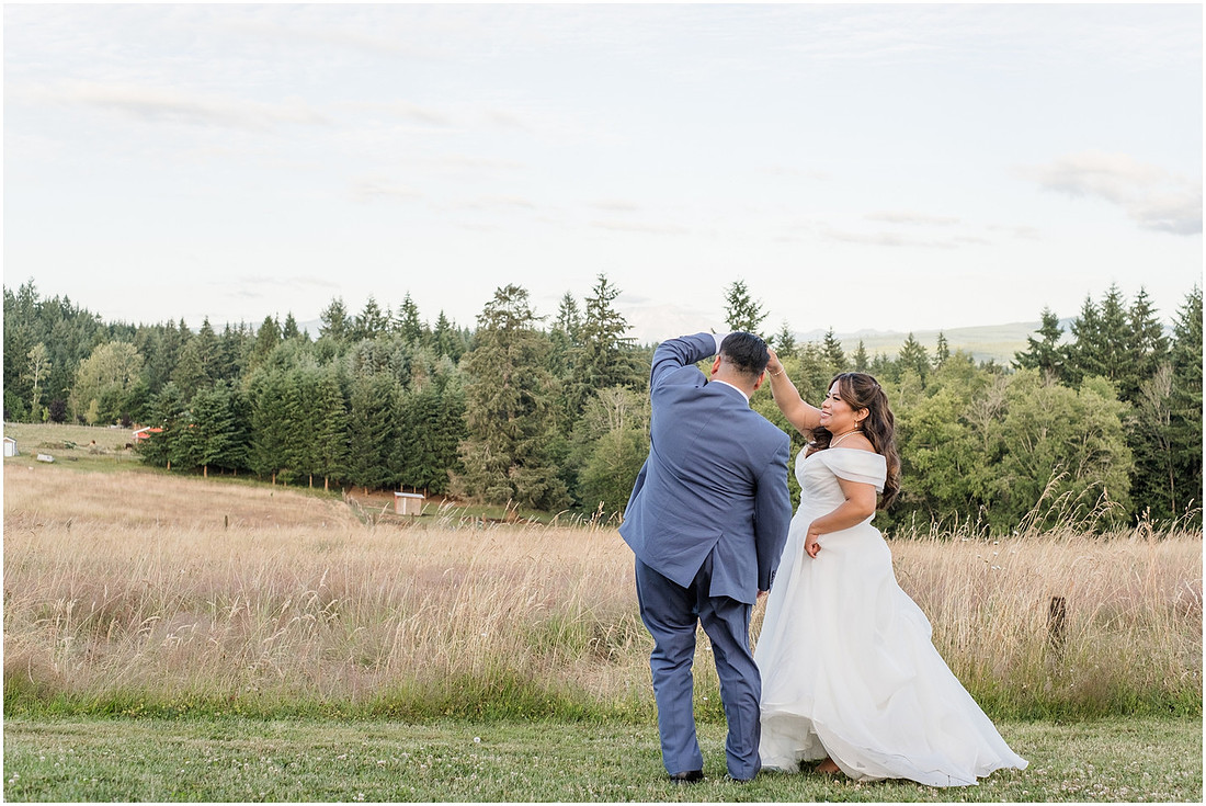 "Castle Rock Wa wedding", "South West Washington Wedding Photographer", "The Barn 1502", "PNW wedding photographer", PDX wedding photographer"