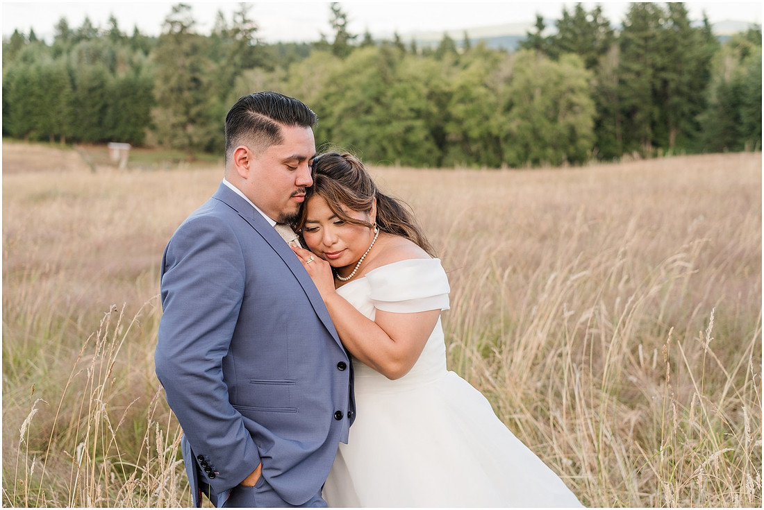 "Castle Rock Wa wedding", "South West Washington Wedding Photographer", "The Barn 1502", "PNW wedding photographer", PDX wedding photographer"