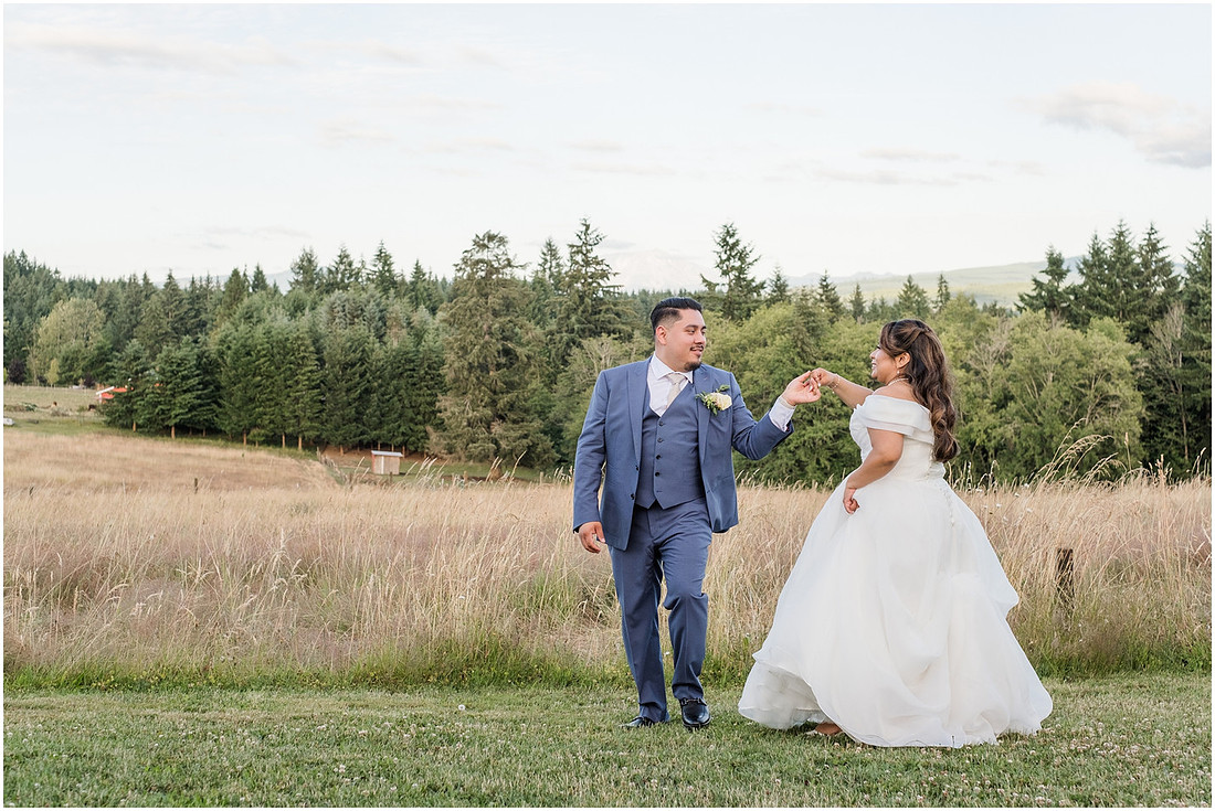 "Castle Rock Wa wedding", "South West Washington Wedding Photographer", "The Barn 1502", "PNW wedding photographer", PDX wedding photographer"