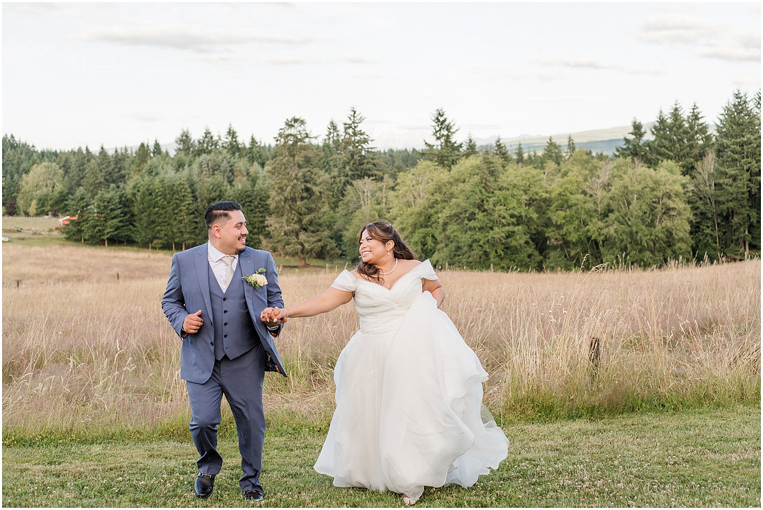 "Castle Rock Wa wedding", "South West Washington Wedding Photographer", "The Barn 1502", "PNW wedding photographer", PDX wedding photographer"