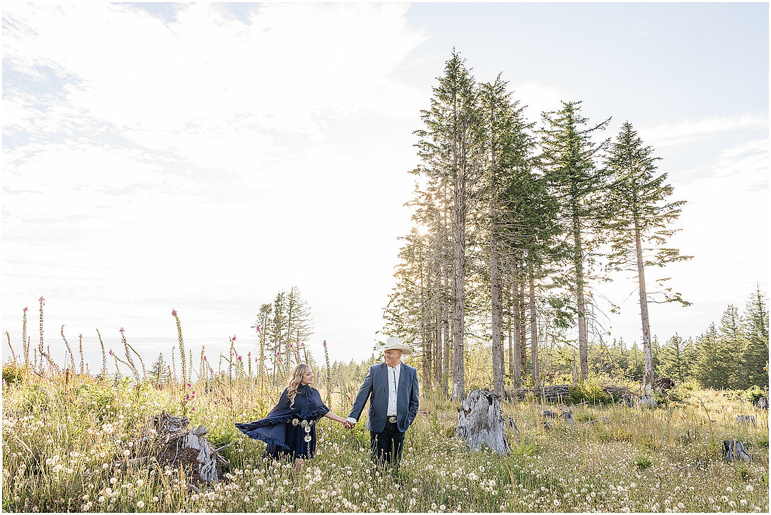 "PNW anniversary session", "anniversary photo session", "Woodland Wa photographer", "Adventure photographer"