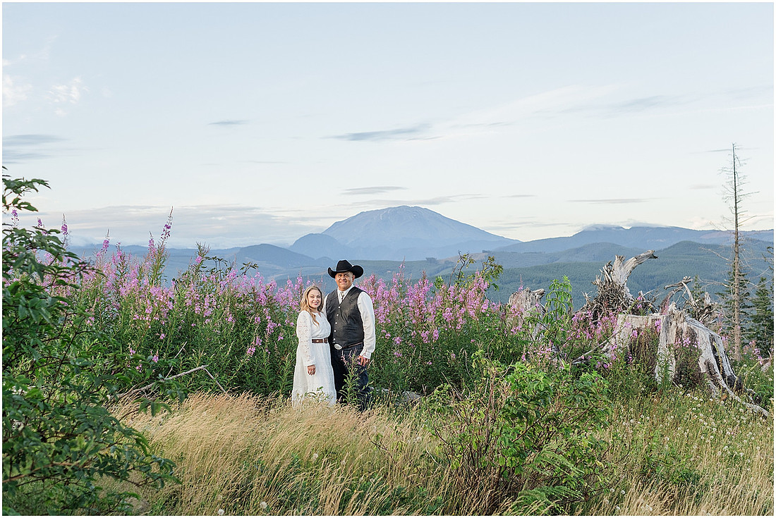 "PNW anniversary session", "anniversary photo session", "Woodland Wa photographer", "Adventure photographer"