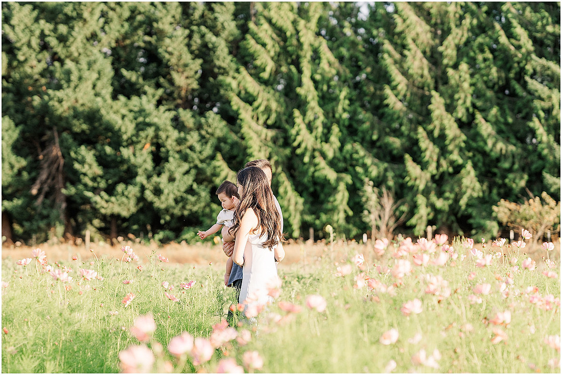 "Milk and Honey Flower Farm", "La Center Washington", "Flower Farm photo session", "Family pictures", "La Center Wa photographer"