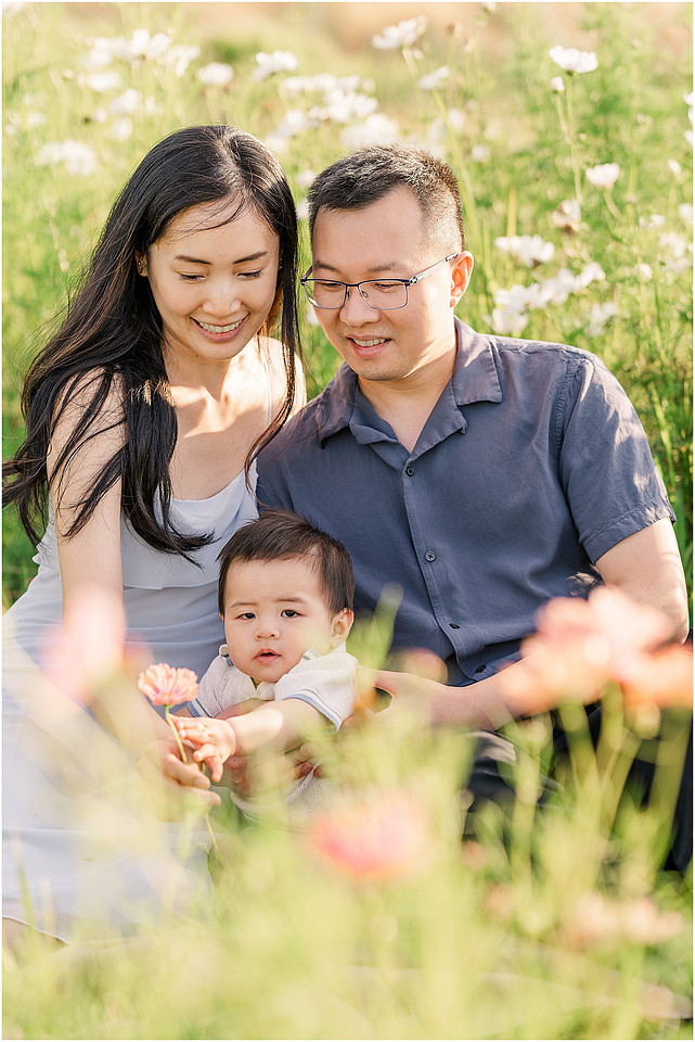 "Milk and Honey Flower Farm", "La Center Washington", "Flower Farm photo session", "Family pictures", "La Center Wa photographer"
