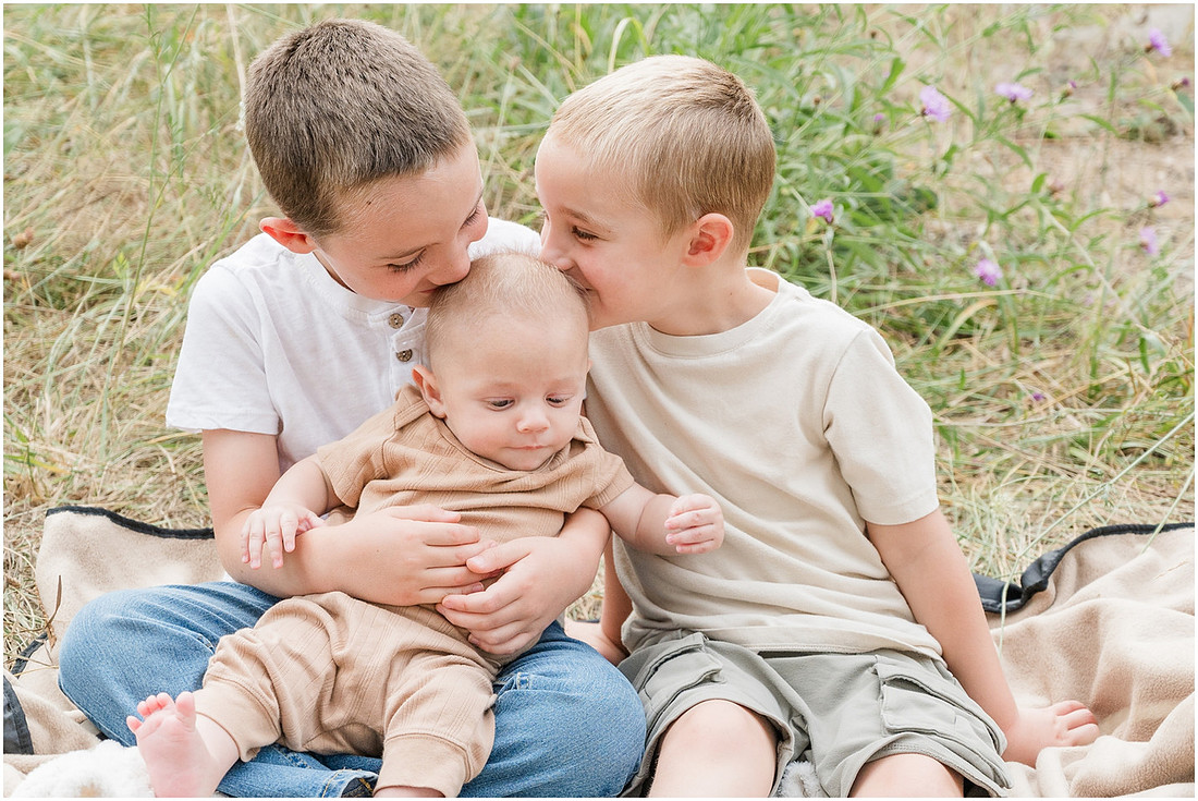"family pictures", "Ridgefield family photographer", "La Center family photographer", "three boys siblings photo session", "Woodland Wa family photographer", "SW Washington family photographer"