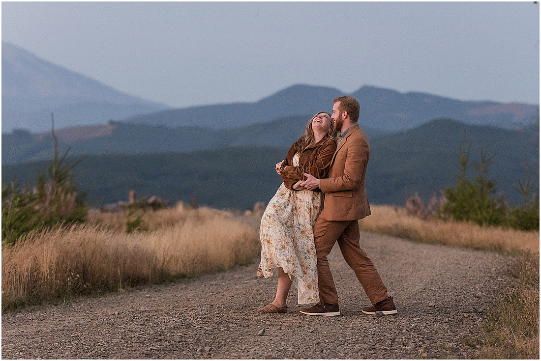 "Woodland Wa Photographer", "PNW engagement session", "SW Washington Couple photographer", "engagement pictures", "Fall colors engagement session"