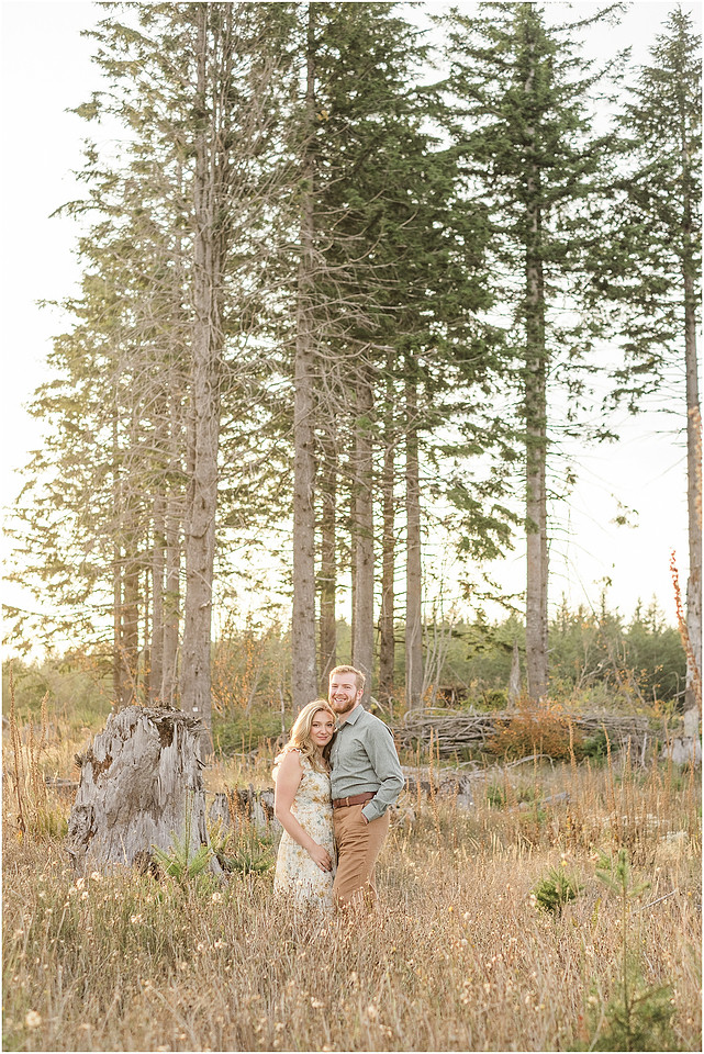 "Woodland Wa Photographer", "PNW engagement session", "SW Washington Couple photographer", "engagement pictures", "Fall colors engagement session"