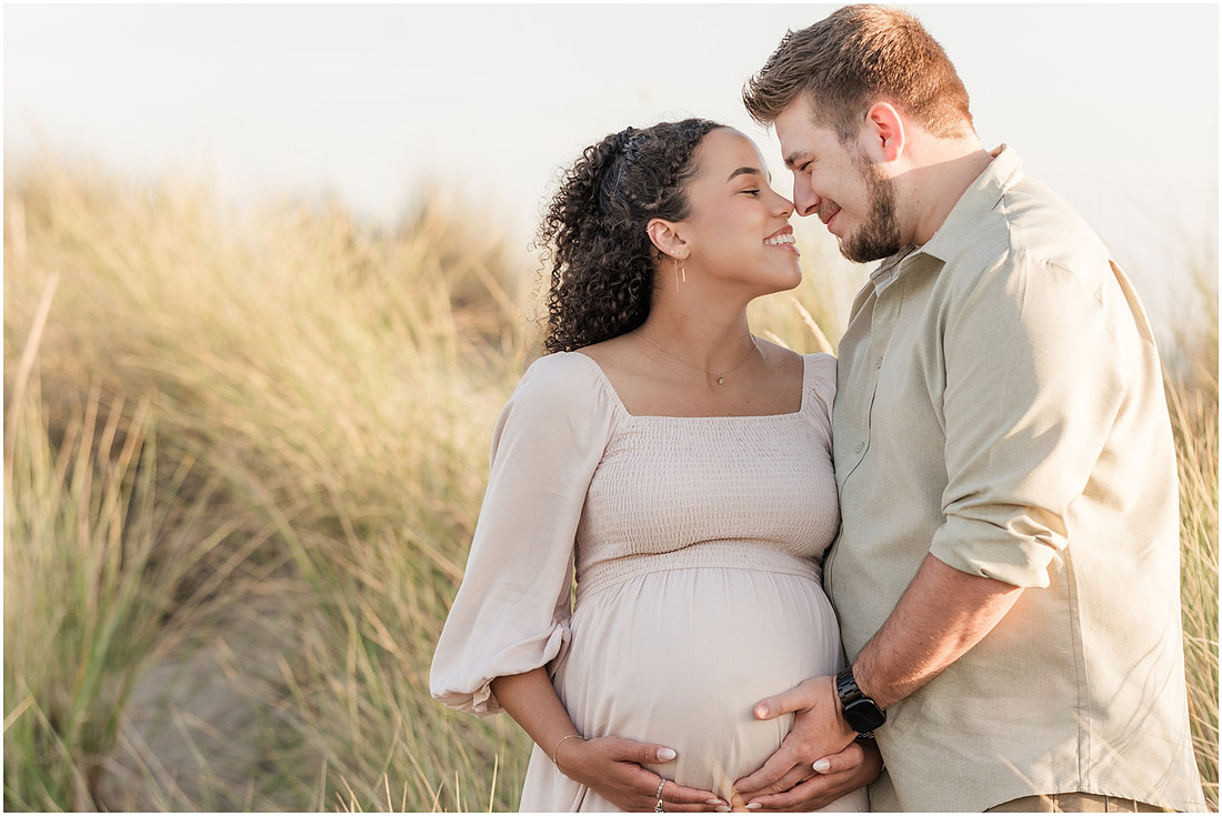 "Maternity pictures", "Oregon coast photographer", "PNW coast photographer", "Haystack Rock maternity pictures"