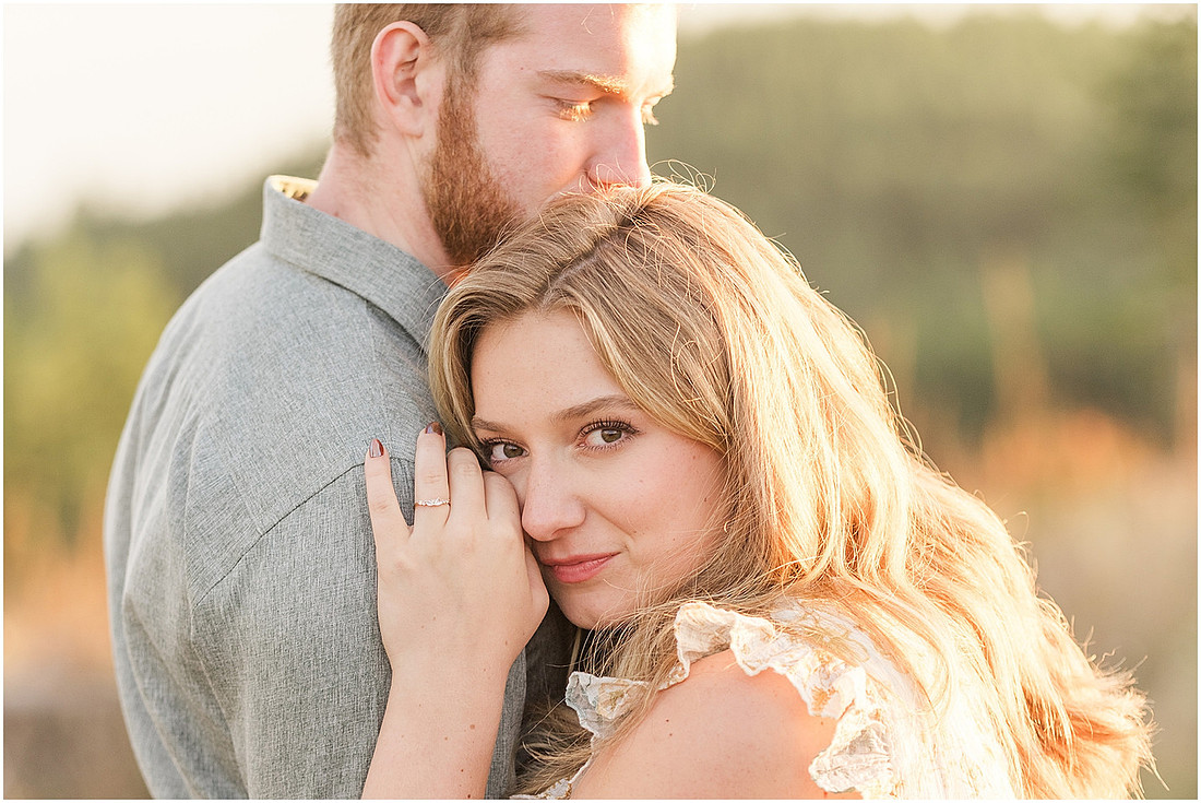 "Woodland Wa Photographer", "PNW engagement session", "SW Washington Couple photographer", "engagement pictures", "Fall colors engagement session"