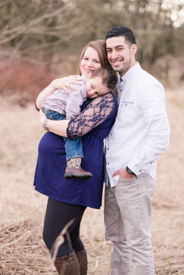 "Maternity pictures with sibling" "Woodland Washington Family Photographer"