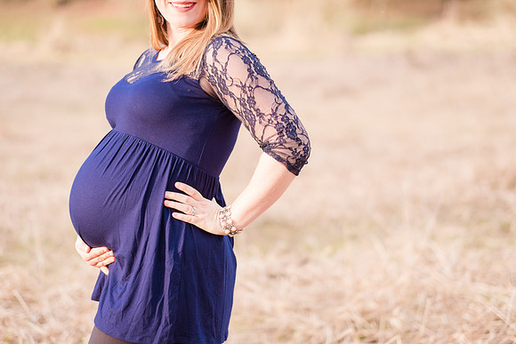 "Maternity pictures" 