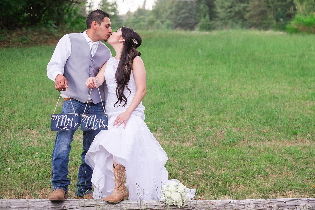 "Amboy Wedding", "Rustic Wedding", 