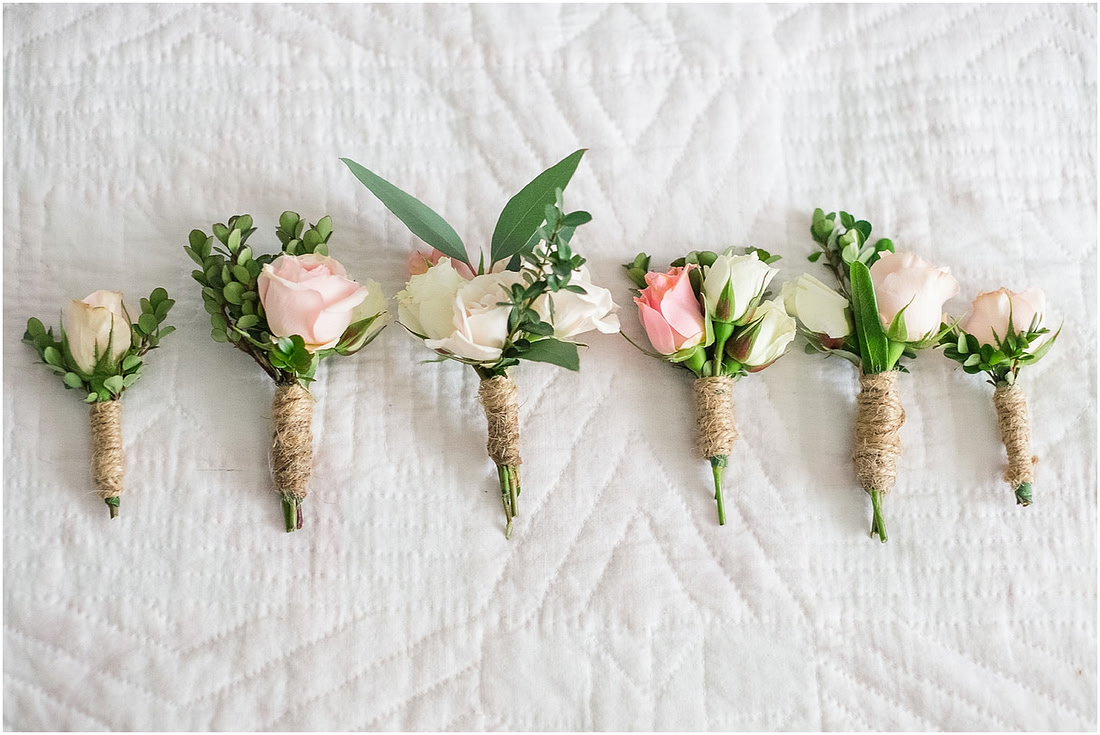 "rainy wedding day", "Pink bouquets", 