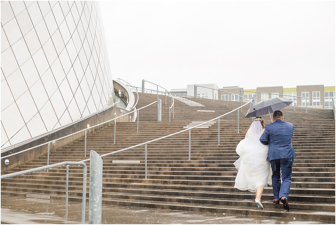 "rainy wedding day", "Pink bouquets", 