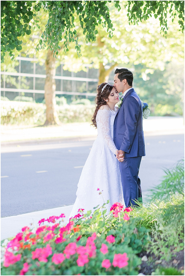 "Bellevue club hotel wedding", "PNW Summer wedding", "blue hydrangea bouquet", "Oleg Cassini dress"