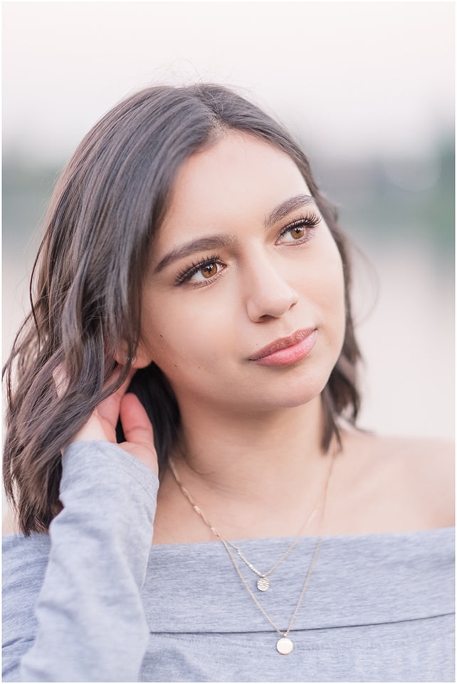 "downtown Portland photo session", "Class of 2019", "Senior session downtown Portland", "City girl senior session"