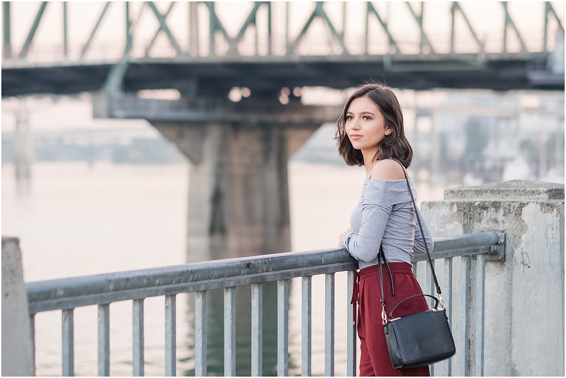 "downtown Portland photo session", "Class of 2019", "Senior session downtown Portland", "City girl senior session"