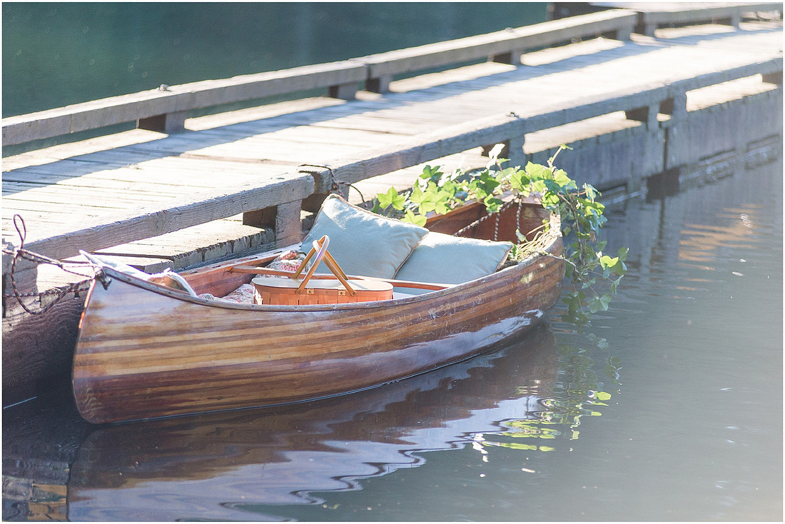 "wood canoe photo session", "lake proposal", "Canoe proposal", "lake engagement pictures", "proposal pictures", 