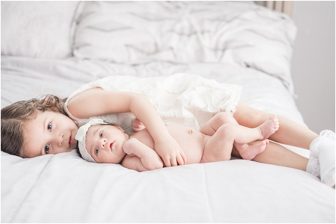 "newborn girl", "newborn with sister", "newborn lifestyle session"
