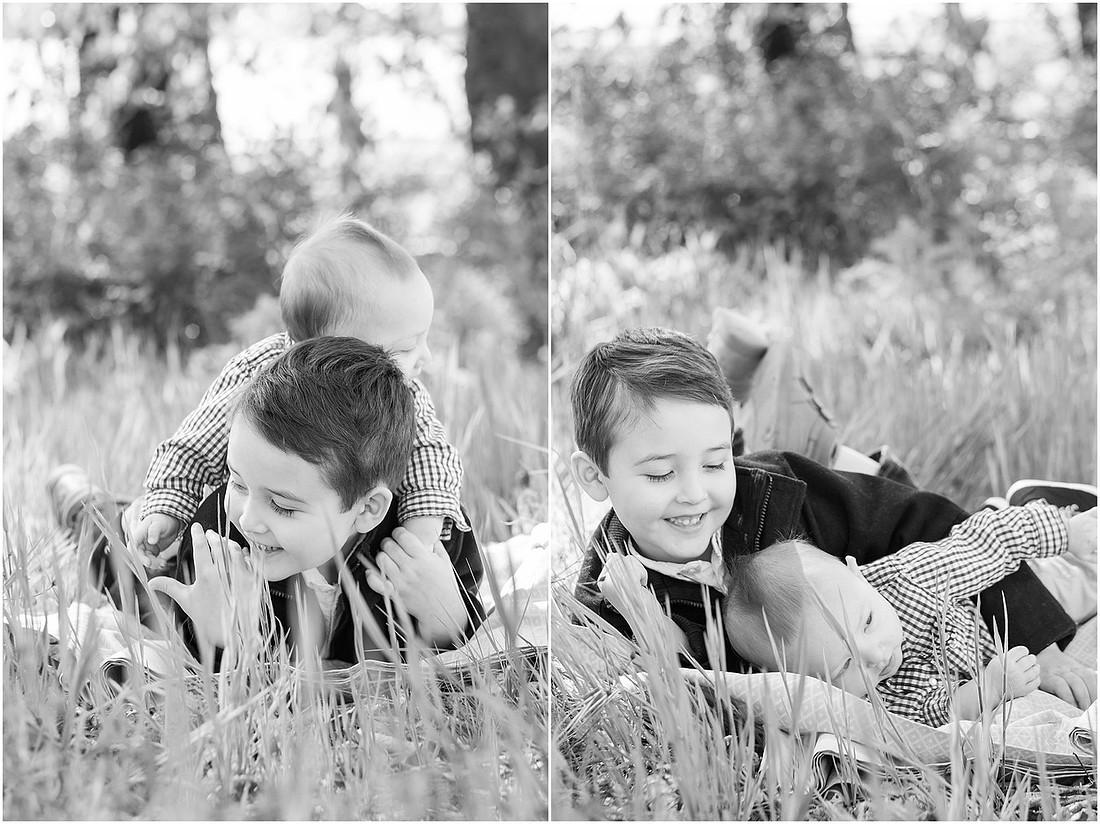 "Spring family photos", "Woodland family photos",, "Family of 4 photo session"