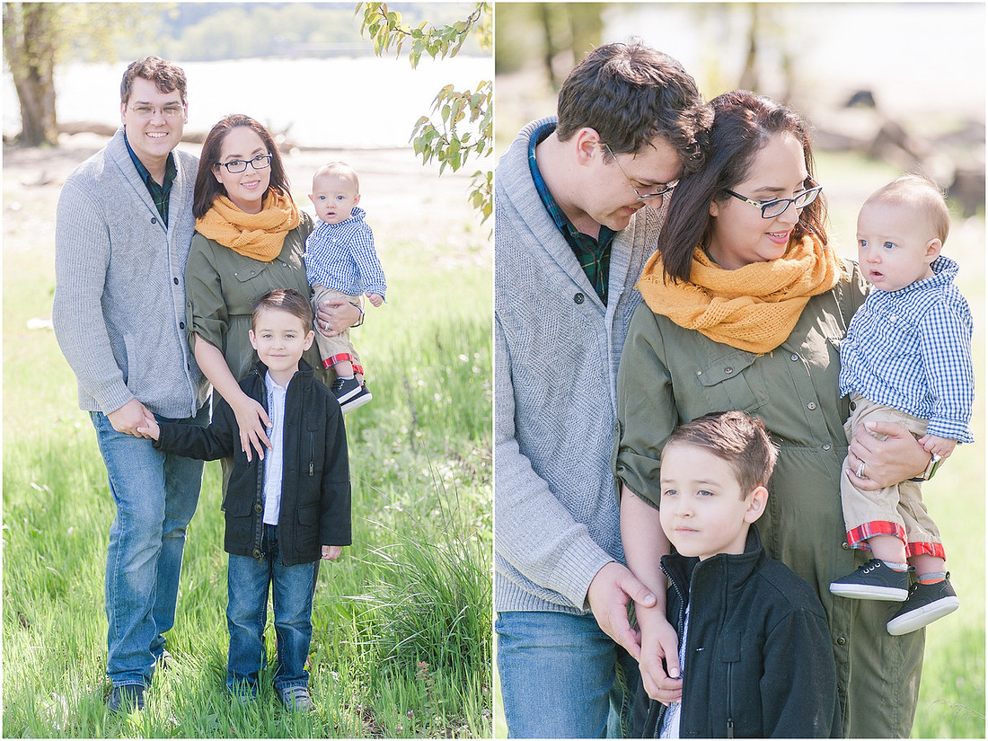 "Spring family photos", "Woodland family photos",, "Family of 4 photo session"
