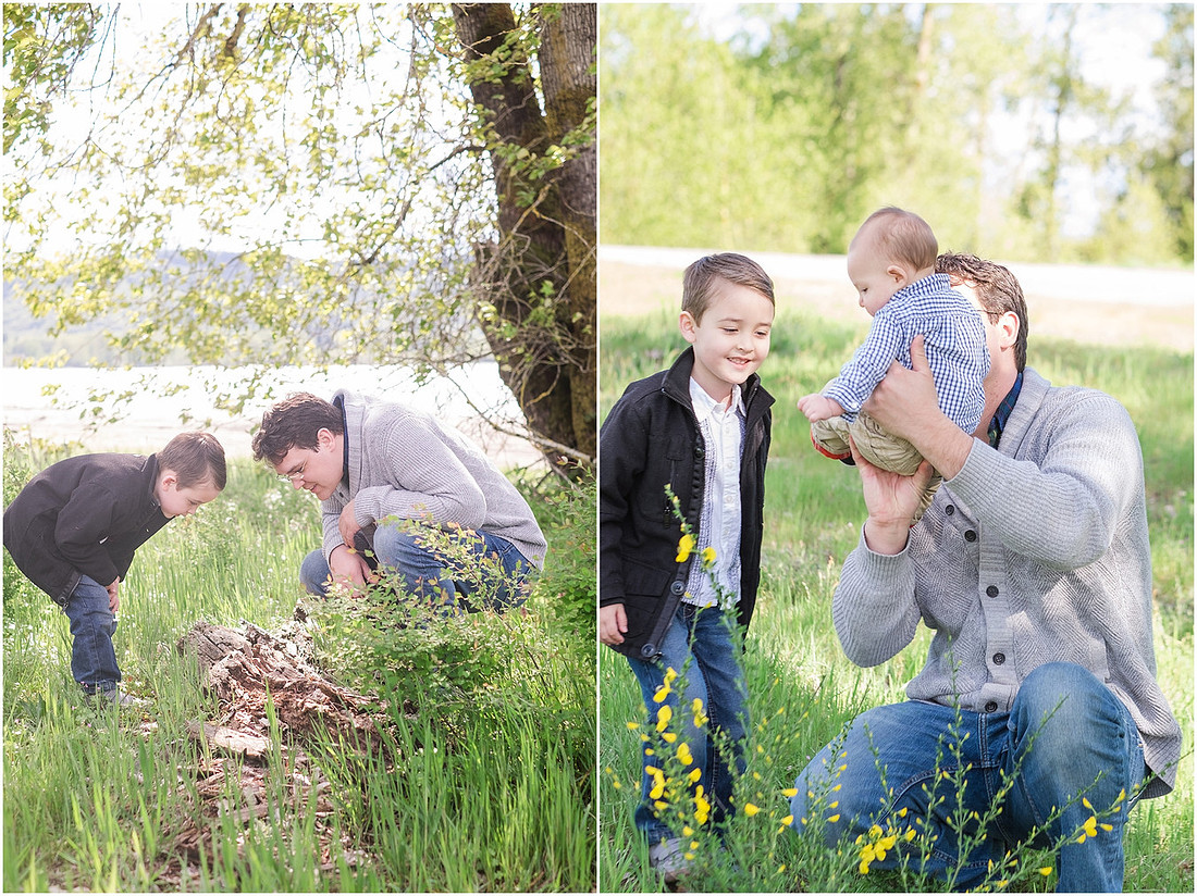 "Spring family photos", "Woodland family photos",, "Family of 4 photo session"