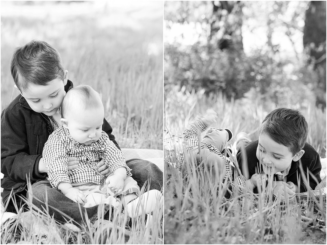 "Spring family photos", "Woodland family photos",, "Family of 4 photo session"