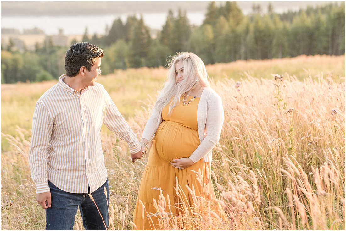 "maternity pictures", "woodland Wa photographer", "Yellow maternity dress", "summer maternity pictures"