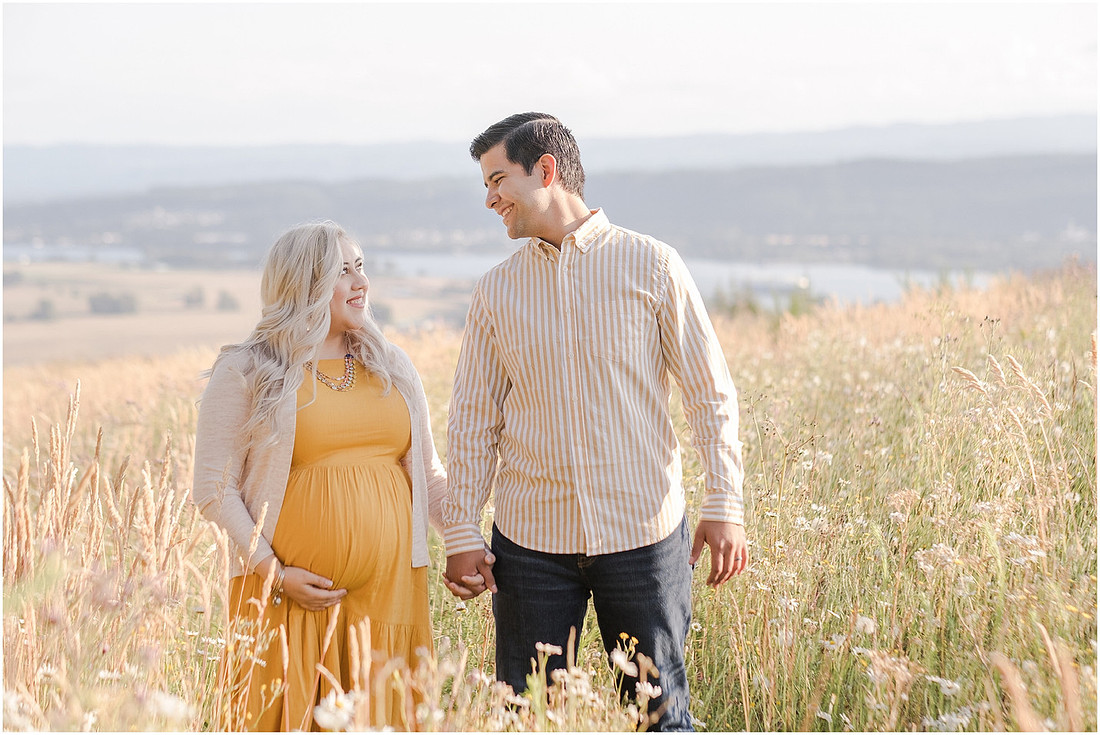 "maternity pictures", "woodland Wa photographer", "Yellow maternity dress", "summer maternity pictures"