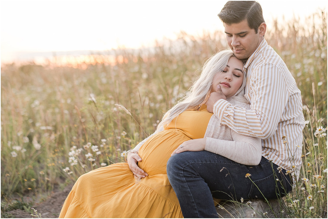 "maternity pictures", "woodland Wa photographer", "Yellow maternity dress", "summer maternity pictures"